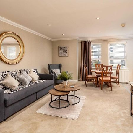 London Gate No1 - Donnini Apartments Kilmarnock Extérieur photo
