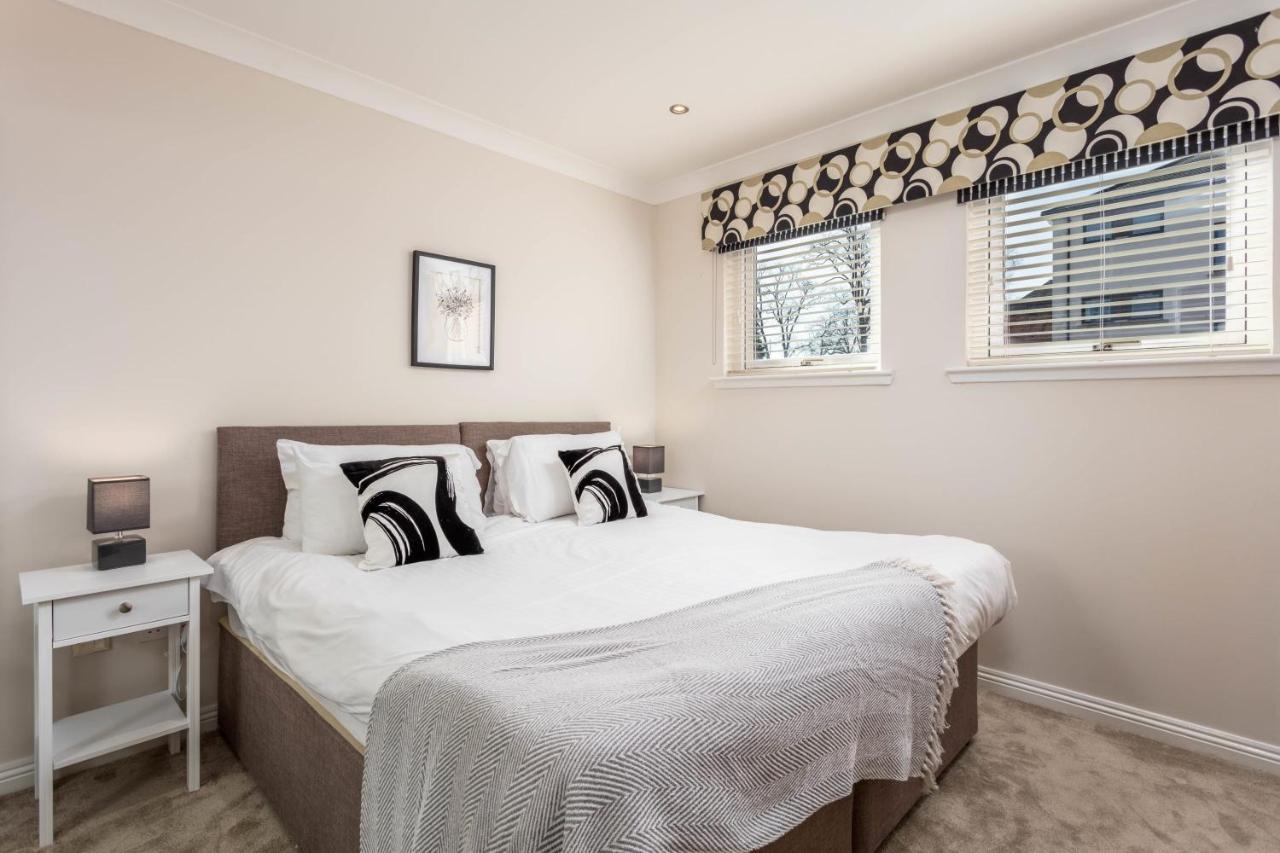 London Gate No1 - Donnini Apartments Kilmarnock Extérieur photo